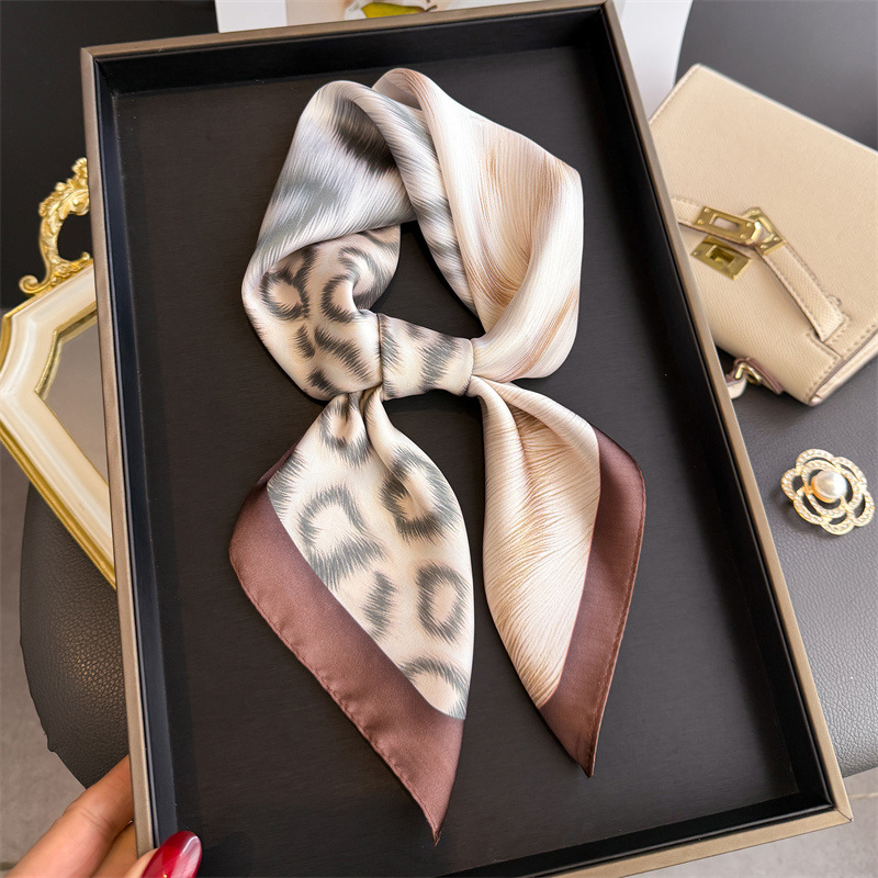Scarf Silk Square - Lüks Kadın Kare Eşarp İpek Leopar